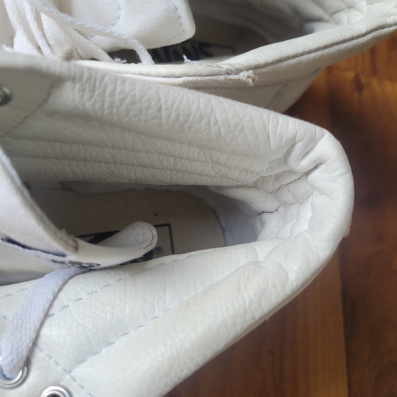 VANS - Picture 6 of 10